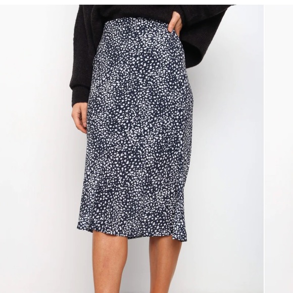 Petal & Pup FALCO SKIRT - NAVY - Picture 4 of 13
